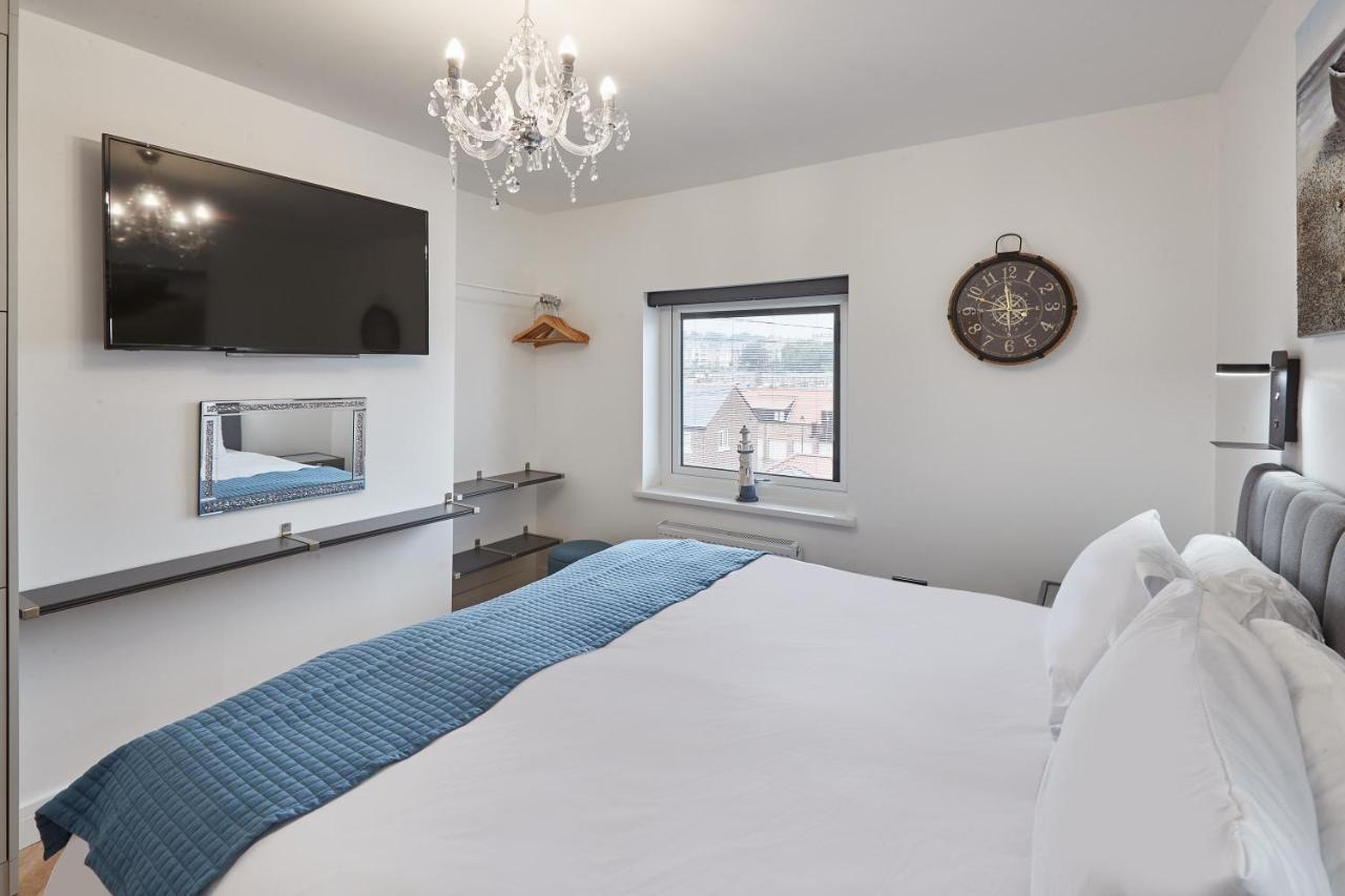 Host & Stay - Wadsworth Cottage 휫비 외부 사진